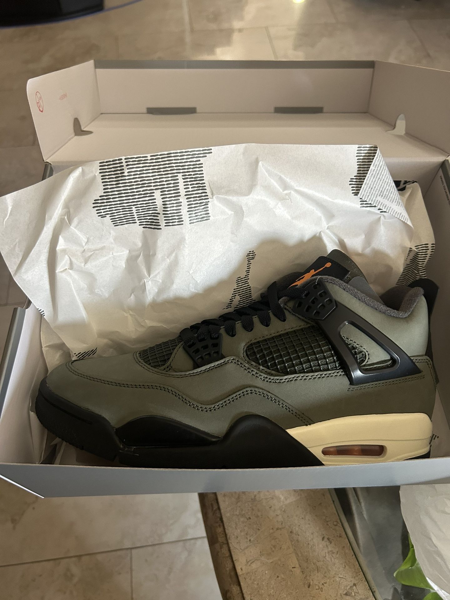 Air Jordan 4 Undefeated 2025 OG Green Sail Men Size 10