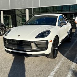 2023 Porsche Macan