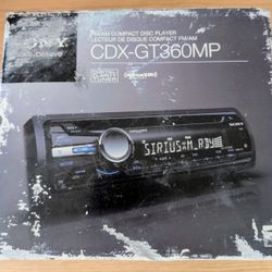 Sony CDX-GT360MP Car Stereo Single Din CD AM FM Radio New with everything!