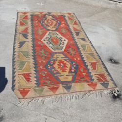 Vintage handover rug