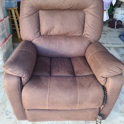 Recliner power chair