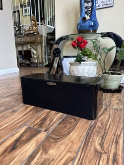 Awesome Polkaudio Speaker LSM-704C