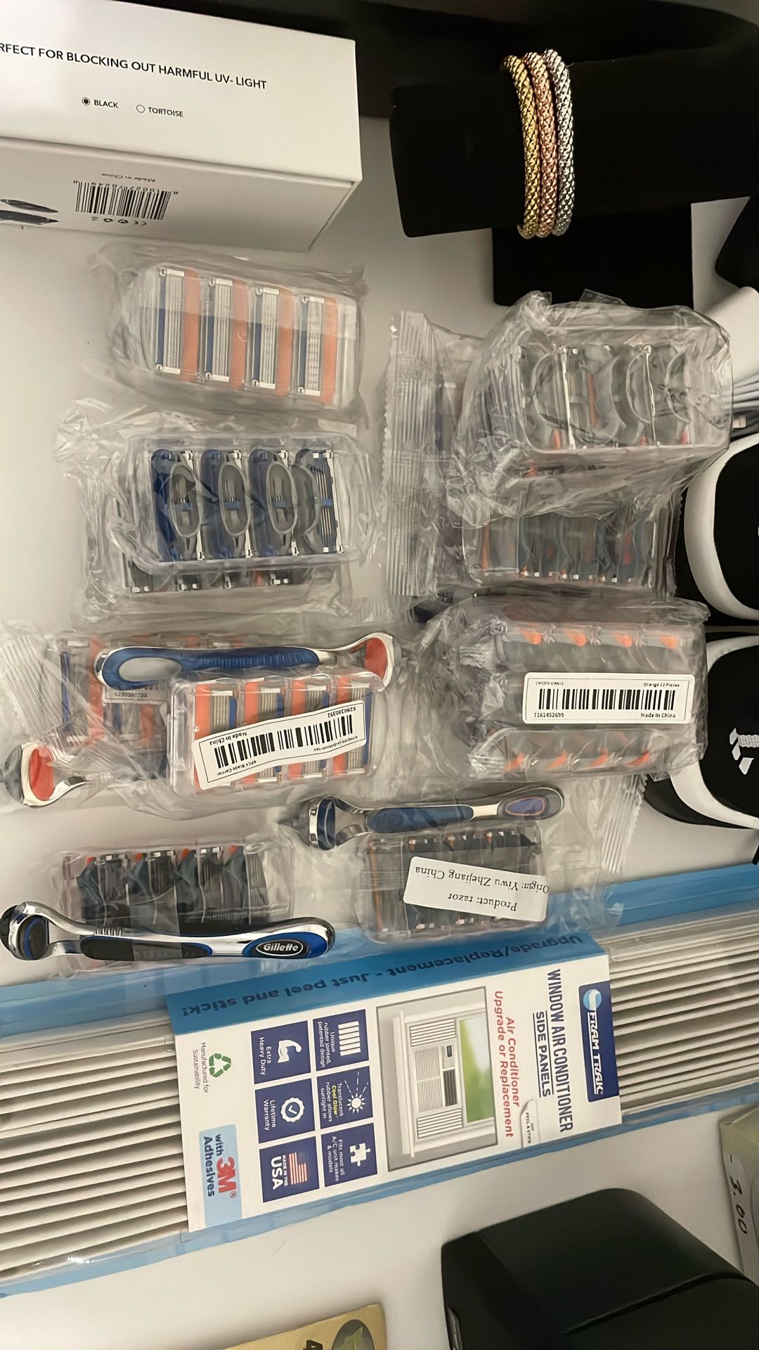 Razor Blades And Blade With Handles