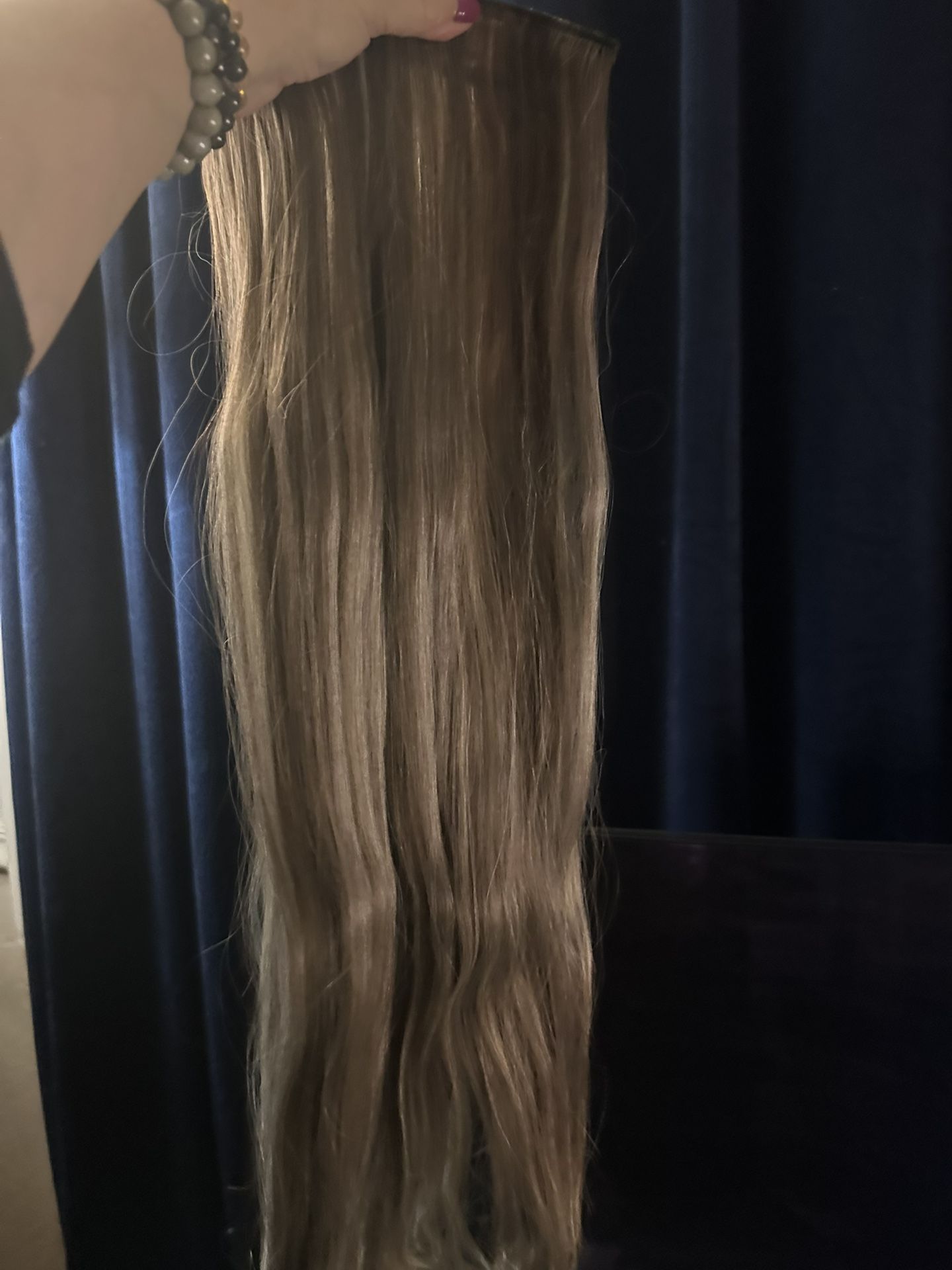 New 26 In Med To Light Brown Hair Extensions 