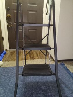 Black 3-Step Folding Step Ladder