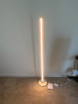 Govee RGBIC Floor Lamp Basic, 1000lm LED Corner Lamp, Champagne