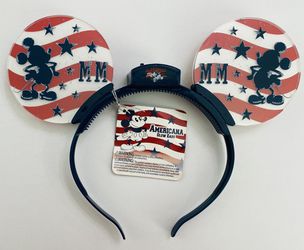 NWT DisneyParks Mickey Mouse light up Ears