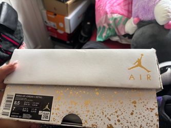 Air Jordan 4 Retro Womens White Coconut Milk