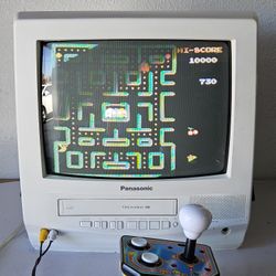 PANASONIC PVQ-1312W 13" TV/VCR Combo Retro Gaming