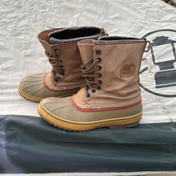 Used Sorel Waterproof Boots Men’s 11 