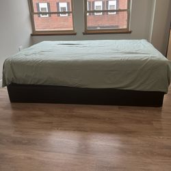 Beautyrest Silver Extra Firm Queen Mattress With Spring Box 