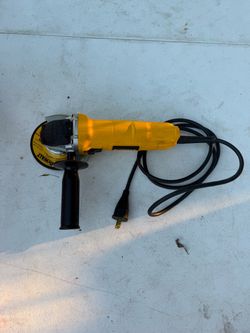 Dewalt 4-1/2 small angle grinder with one-touch guard