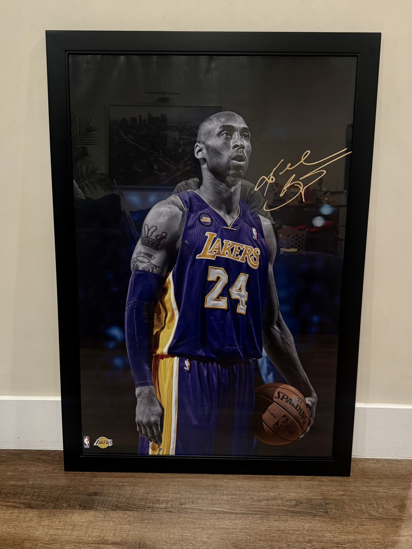 Collectible Kobe Bryant Los Angeles Lakers framed Photo