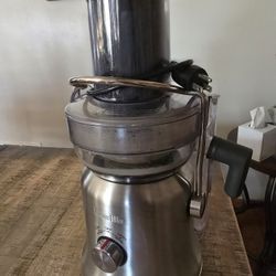 Breville Juicer