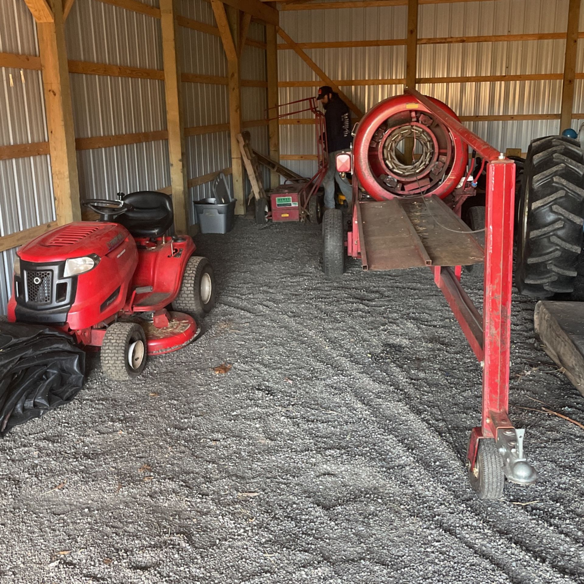 Howey Christmas Tree Baler And Shaker 214-a