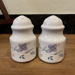 Pfaltzgraff April Salt and Pepper Shakers