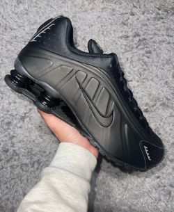 Nike Shox R4