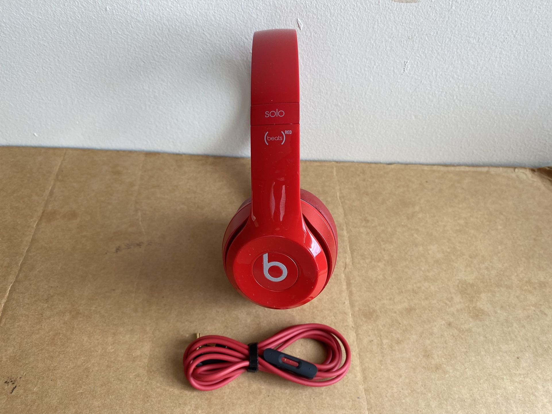 Beats Solo Headphones ( Wired )