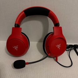 Razer Kaira X Wired Gaming Headset in Pulse Red