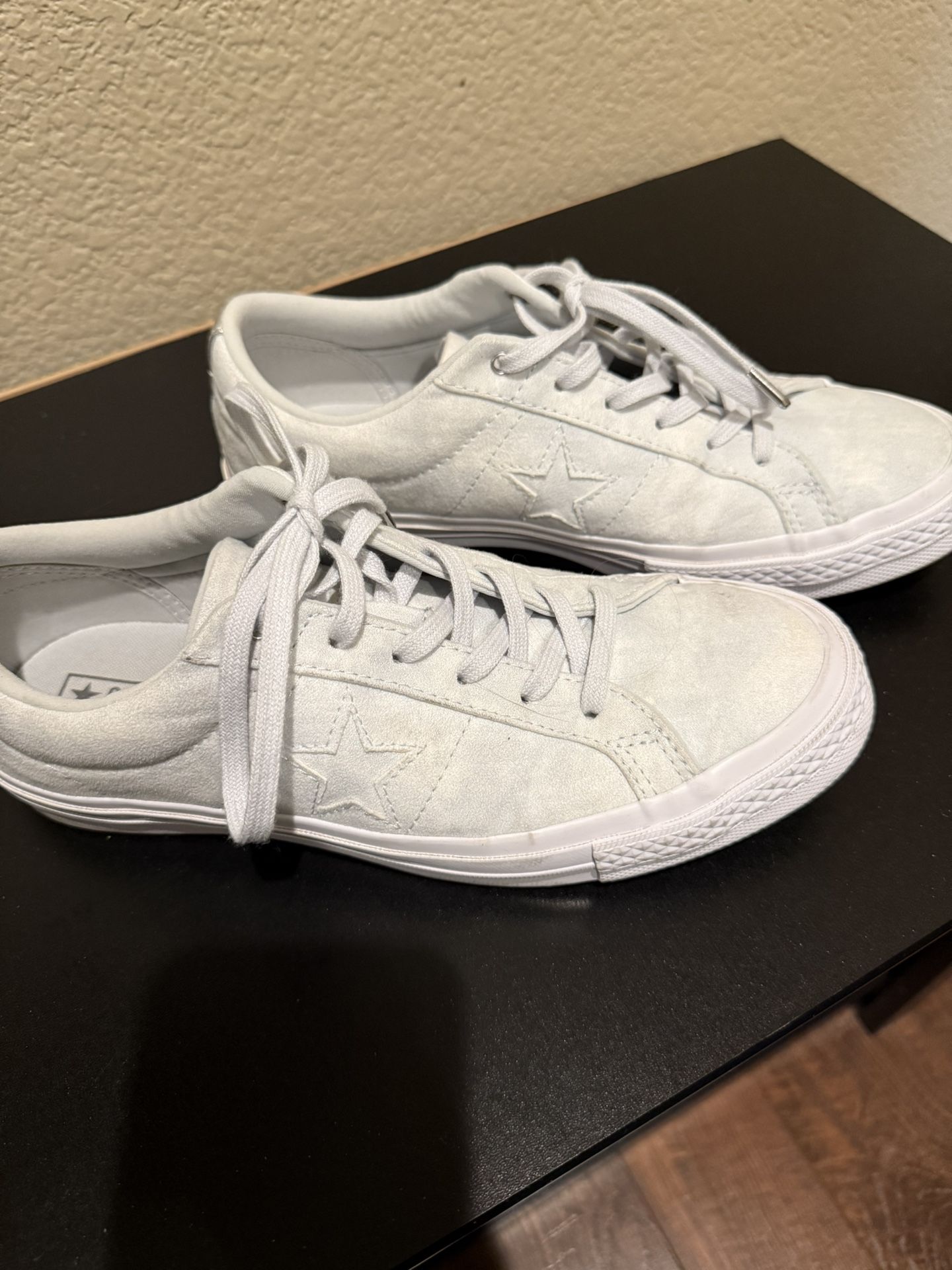 Light Gray/White Converse W8.5.M6.5
