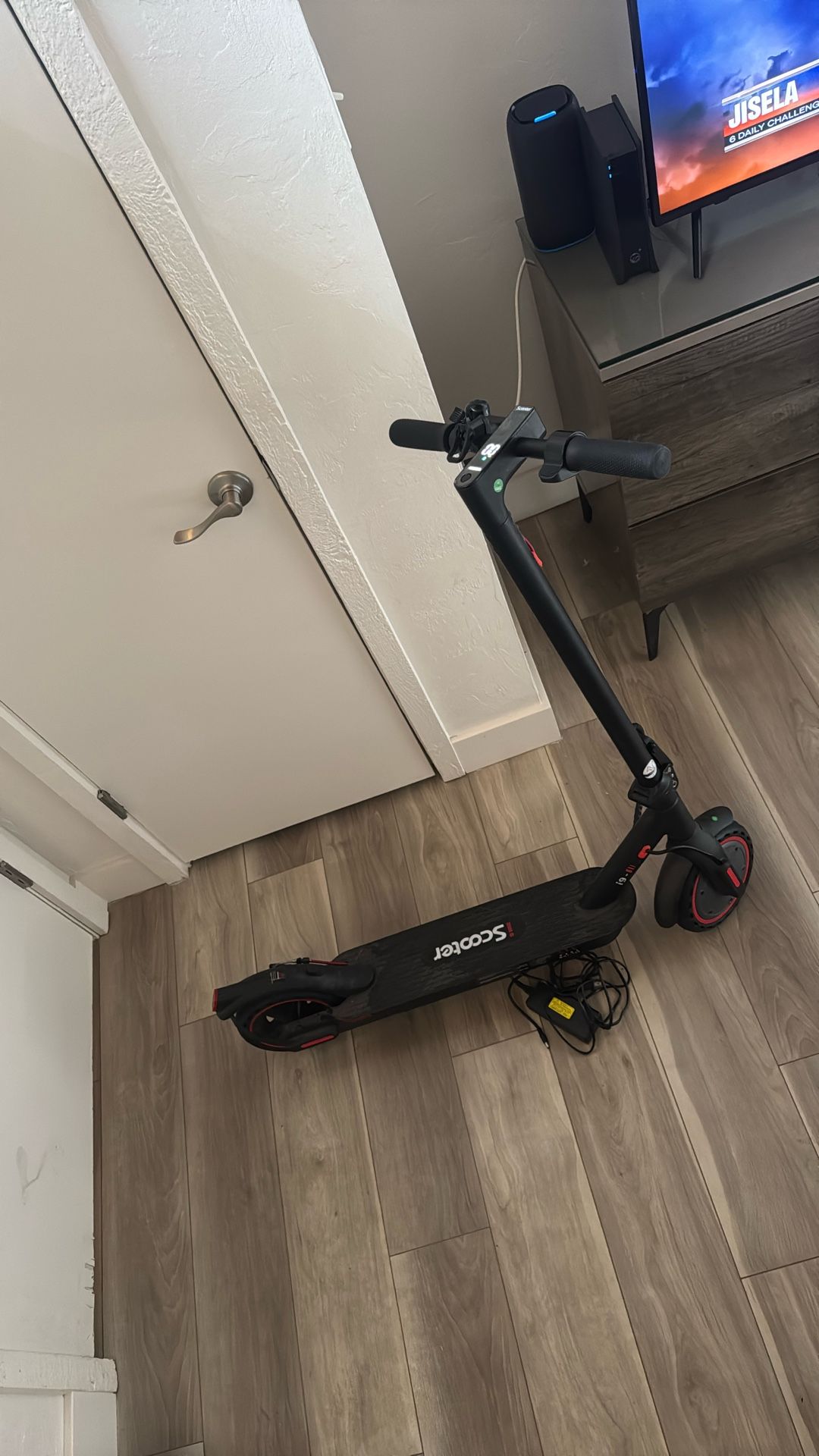 LIKE NEW BARELY RODE ISCOOTER