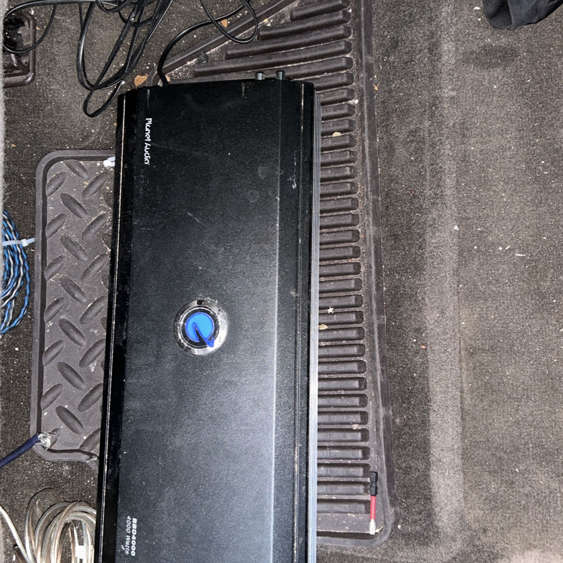 Planet Audio Amp 