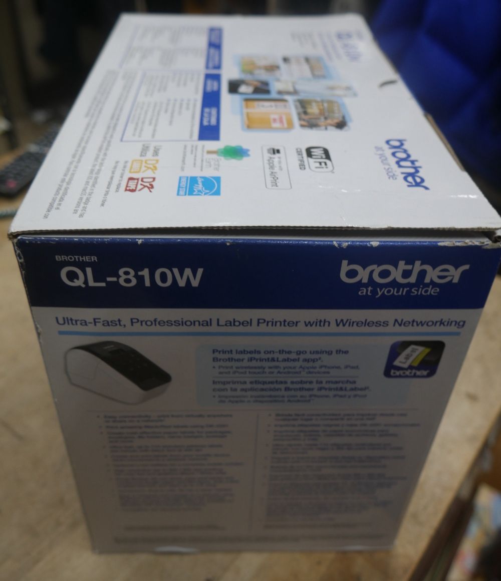 Brother QL-800 Label Printer High-Speed Thermal Black/Red P-Touch USB w/Cables. new .open box.