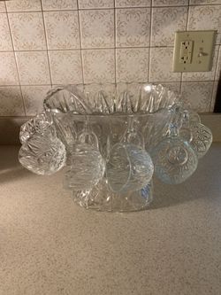 Vintage Hazel Atlas punch bowl set