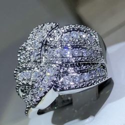 New 18k White Gold Engagement Ring 