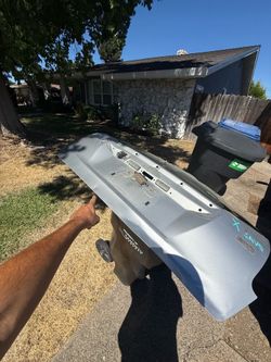 2012-2017 Toyota Prius V tailgate with damaged on the low part