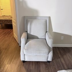 Furniture - Moving Sales 