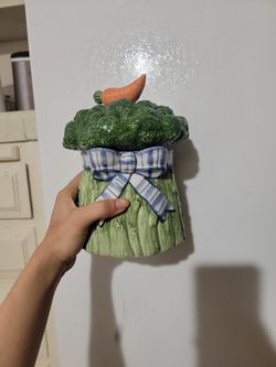 Broccoli Container