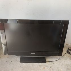 32 Inches TV Panasonic
