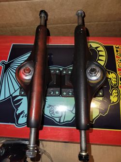 Skateboard Trucks - Independent 169, black.