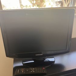 Samsung SyncMaster 2033SW LCD monitor