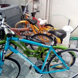 5 Good Bikes For $200 ! One Of The Bikes Alone Cost $300  So $200 A Great Deal