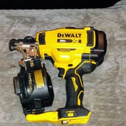 DeWalt 20v Max Brushless Roofing Nail Gun Tool Only