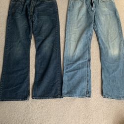 Mans pants Gap Levi’s 32x32 and 34x32