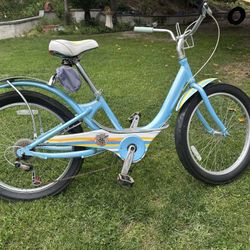 Women Or Girl’s 7 Speed Beach Cruiser