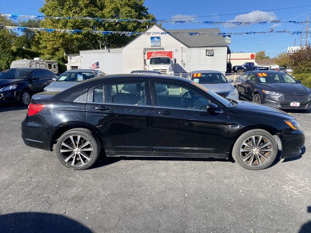 2012 Chrysler 200