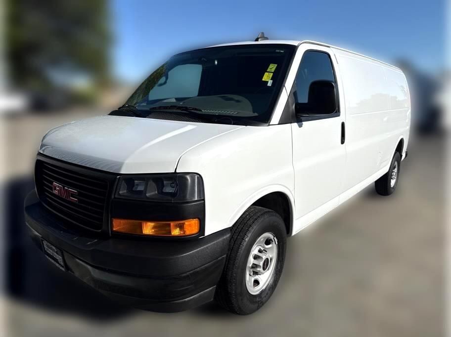 2023 GMC Savana