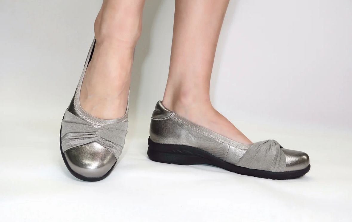 NWOT Jambu Tara Gunmetal soft metallic leather knotted fabric Ballet Flats Sz 6