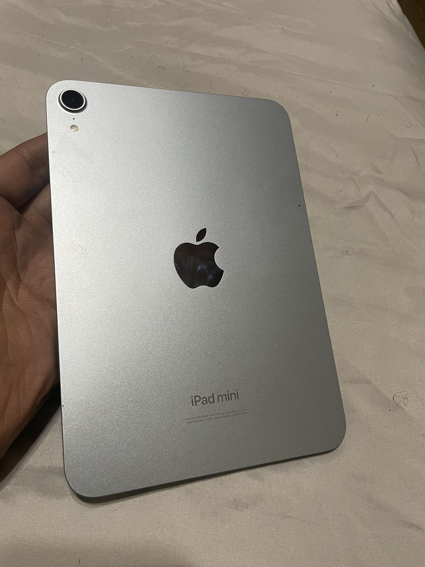IPad Mini 7  256 Gigs with pro 17  Chip