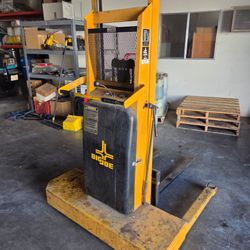 Big Joe Electric Walkie Stacker Forklift