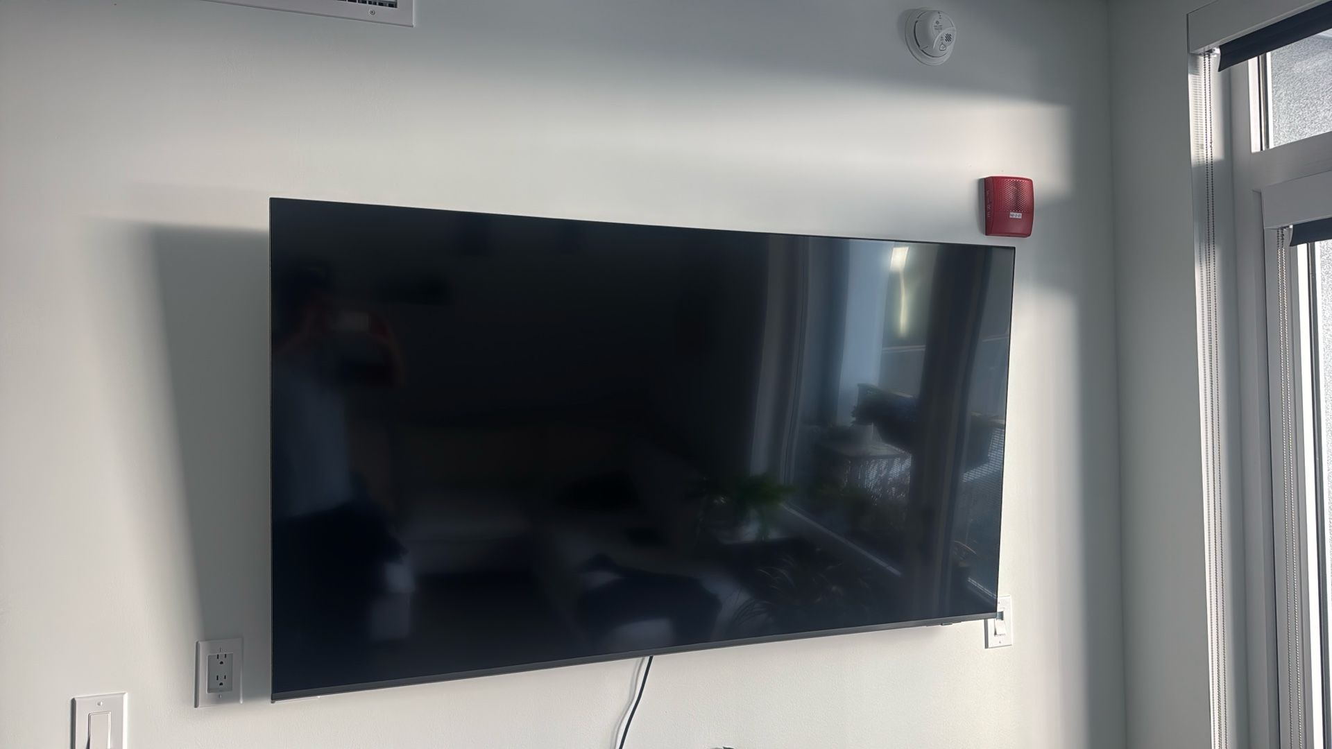 85 Inch Smart TV