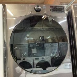 LG Washer 4.5 Cu Ft And Dryer 7.4 Cu Ft Set New Scratch And Dent 