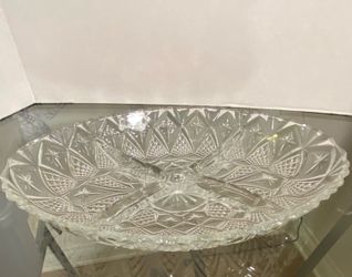 Vintage French Veropa Moldavia mid-century four section starburst relish dish.