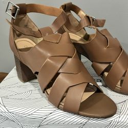 $10 Chase And Chloe Size 7.5 Women