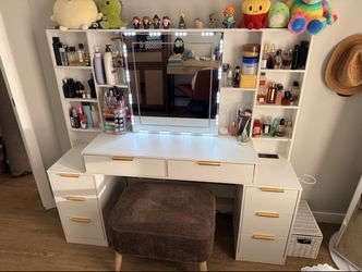 FURNJOYLIFE Large Makeup Vanity Desk with Lighted Mirror & Power Outlet - White