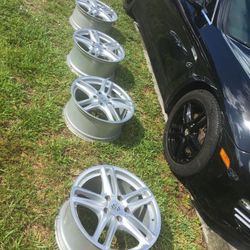 2016 Porsche Panamera Rims $300